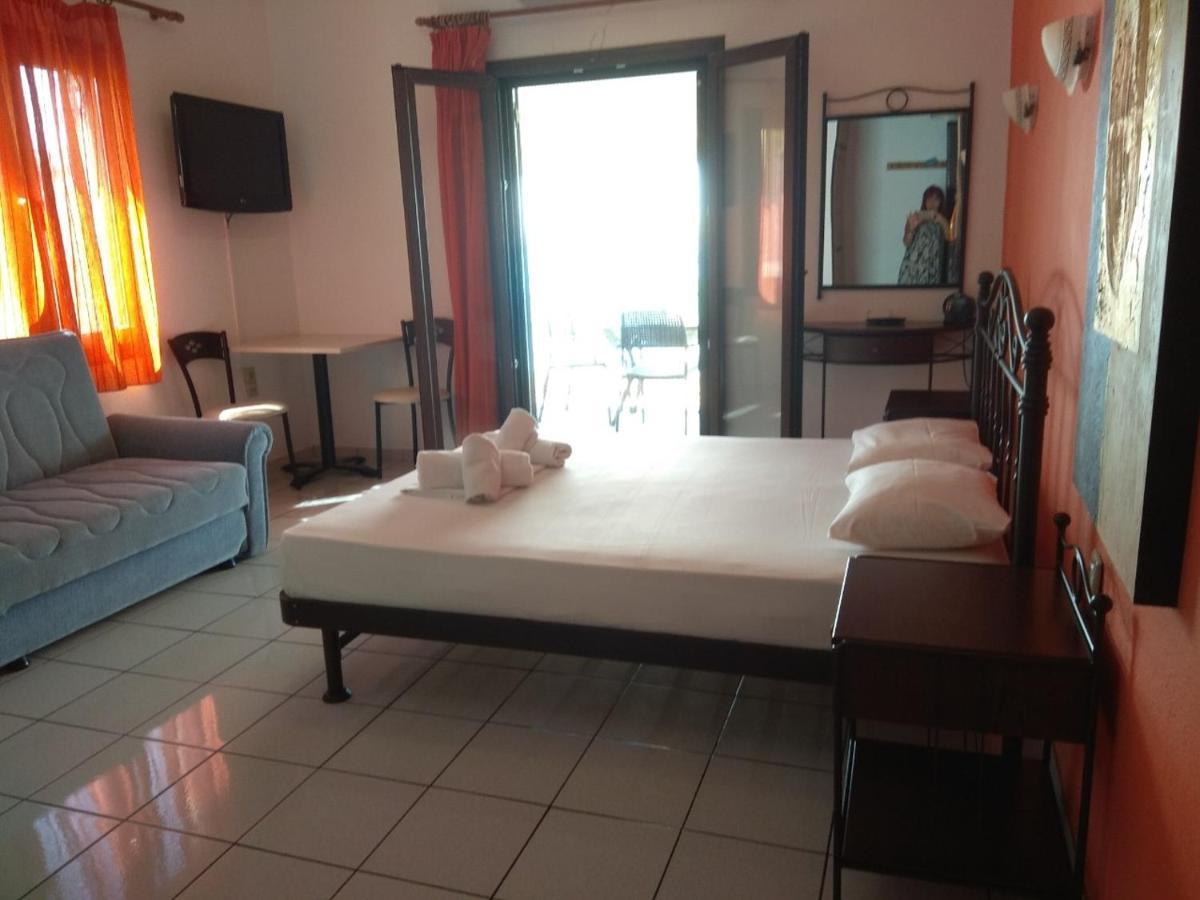 Marinos Aparts Aparthotel Sivota  Exterior photo
